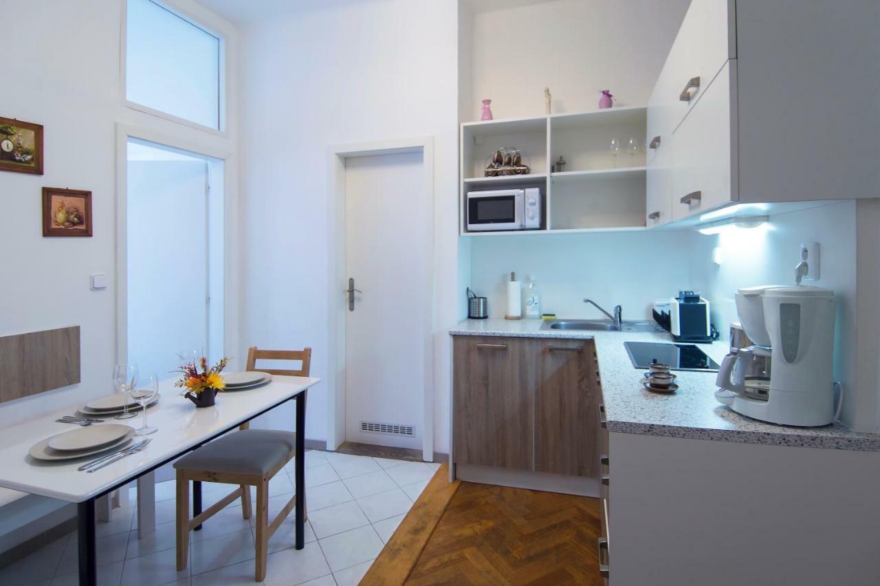 Modern Apartment Navratilova II プラハ エクステリア 写真