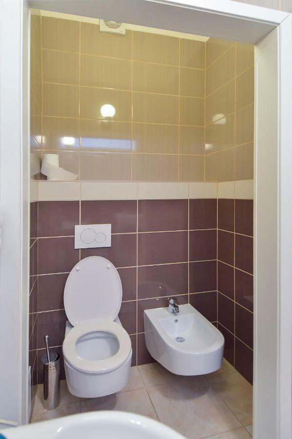 Modern Apartment Navratilova II プラハ エクステリア 写真