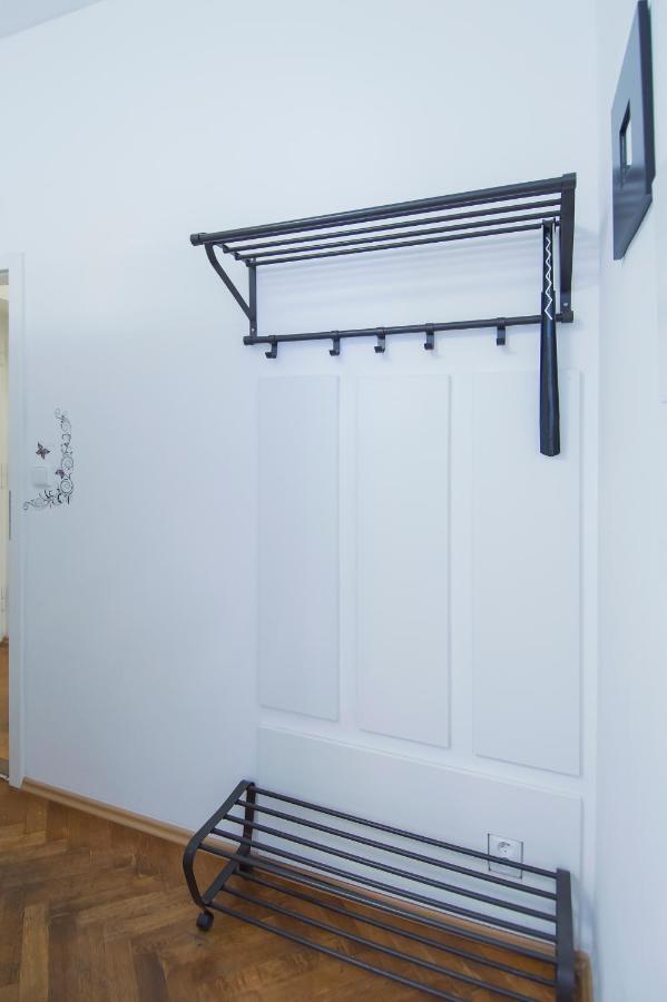 Modern Apartment Navratilova II プラハ エクステリア 写真